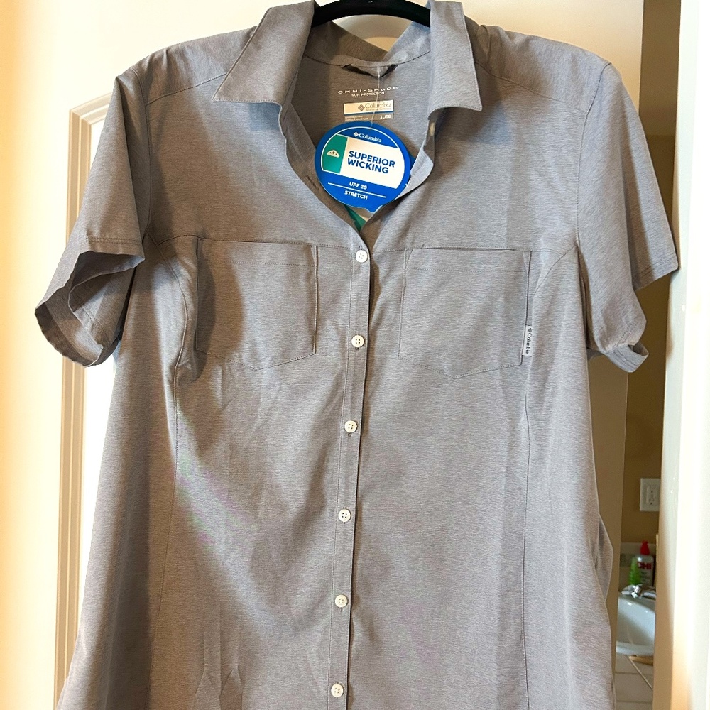 Columbia Nocturnal Chambray UPF 25.  XL. NWT